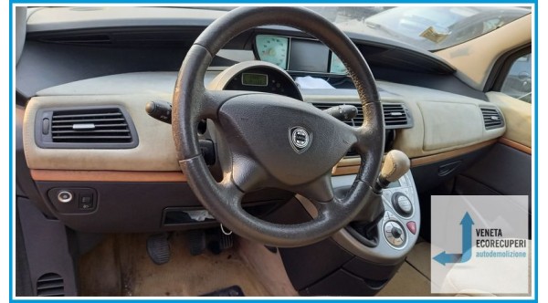 LANCIA PHEDRA TC del 2003 parti usate e ricambi - Tipo Motore 4HW