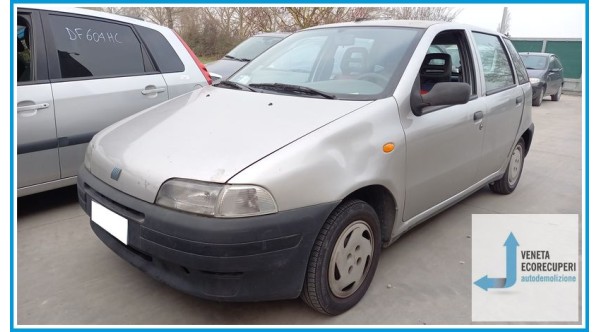 FIAT PUNTO 1a Serie  del 1999 parti usate e ricambi - Tipo Motore 176B2000