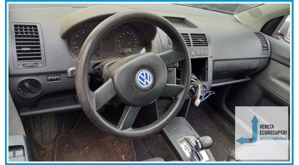 VOLKSWAGEN POLO 9N del 2002 parti usate e ricambi - Tipo Motore BKY
