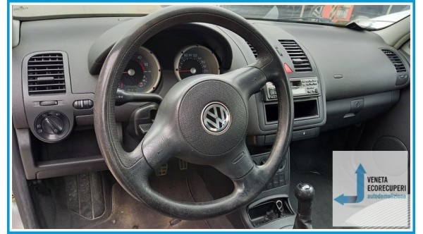 VOLKSWAGEN POLO 9N del 2001 parti usate e ricambi - Tipo Motore AMF