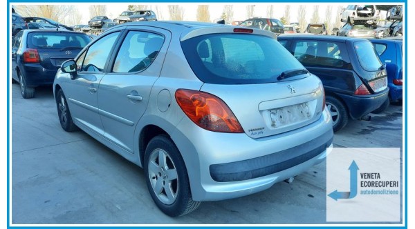 PEUGEOT 207  del 2008 parti usate e ricambi