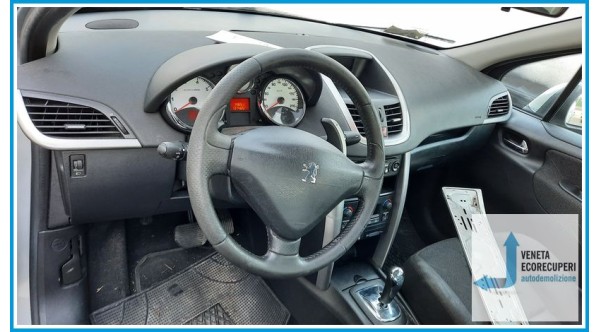 PEUGEOT 207  del 2008 parti usate e ricambi