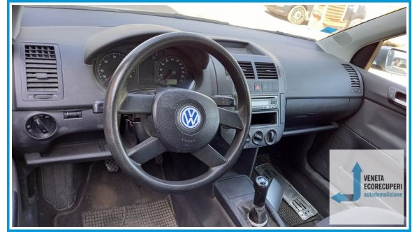 VOLKSWAGEN POLO 9N del 2002 parti usate e ricambi - Tipo Motore AZQ