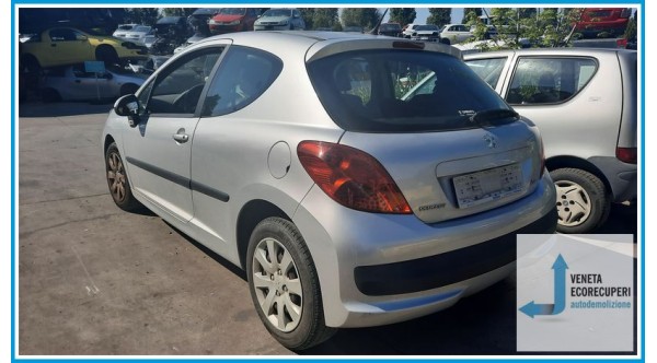 PEUGEOT 207  del 2008 parti usate e ricambi
