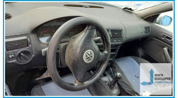 VOLKSWAGEN GOLF 1J del 1999 parti usate e ricambi - Tipo Motore AHF