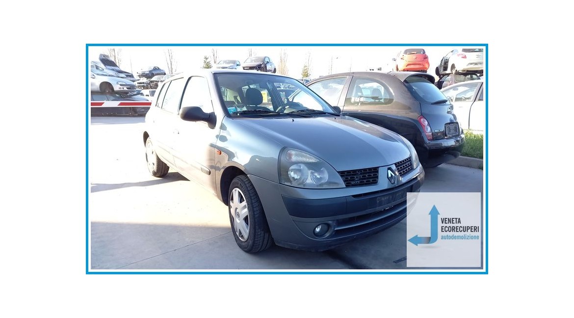RENAULT CLIO 2a Serie  del 2002 parti usate e ricambi - Tipo Motore D4FB7