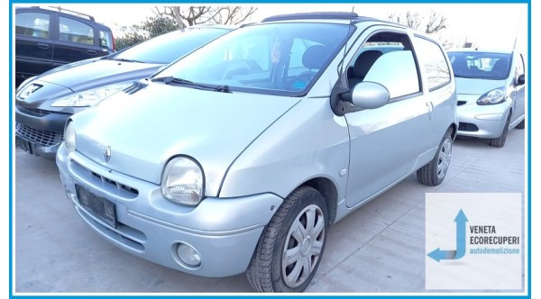RENAULT TWINGO 1a Serie  del 2003 parti usate e ricambi - Tipo Motore D7FF7