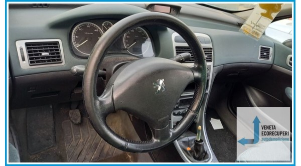 PEUGEOT 307  del 2003 parti usate e ricambi - Tipo Motore RHY