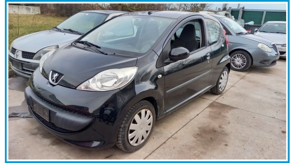 PEUGEOT 107  del 2007 parti usate e ricambi - Tipo Motore 1KR