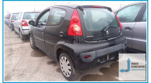 PEUGEOT 107  del 2009 parti usate e ricambi - Tipo Motore 1KR