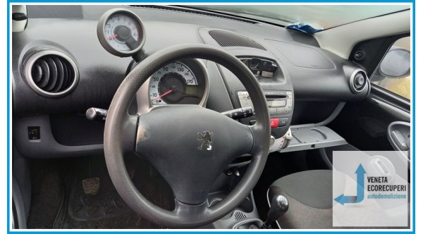 PEUGEOT 107  del 2009 parti usate e ricambi - Tipo Motore 1KR