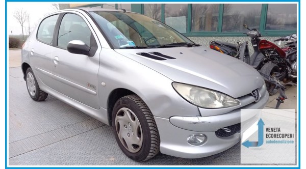 PEUGEOT 206  del 2005 parti usate e ricambi - Tipo Motore HFX