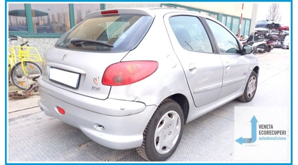 PEUGEOT 206  del 2005 parti usate e ricambi - Tipo Motore HFX