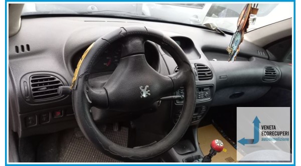 PEUGEOT 206  del 2001 parti usate e ricambi - Tipo Motore RHY