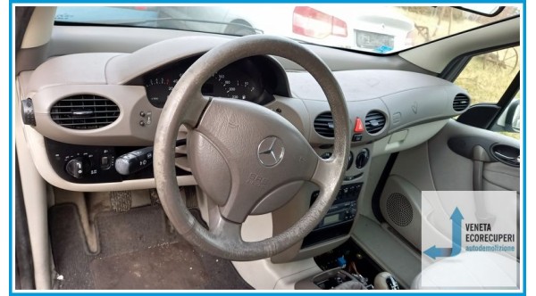 MERCEDES-BENZ Classe A W168 del 2001 parti usate e ricambi - Tipo Motore 166940