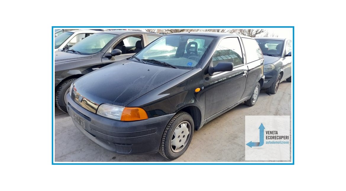 FIAT PUNTO 1a Serie  del 1998 parti usate e ricambi - Tipo Motore 176B2000