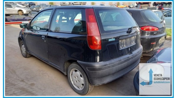 FIAT PUNTO 1a Serie  del 1998 parti usate e ricambi - Tipo Motore 176B2000