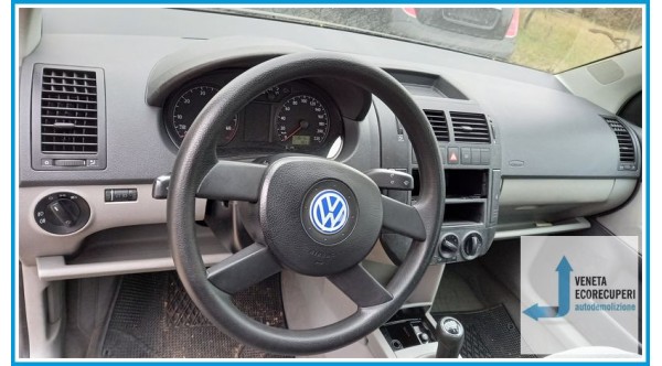 VOLKSWAGEN POLO 9N del 2002 parti usate e ricambi - Tipo Motore AZQ