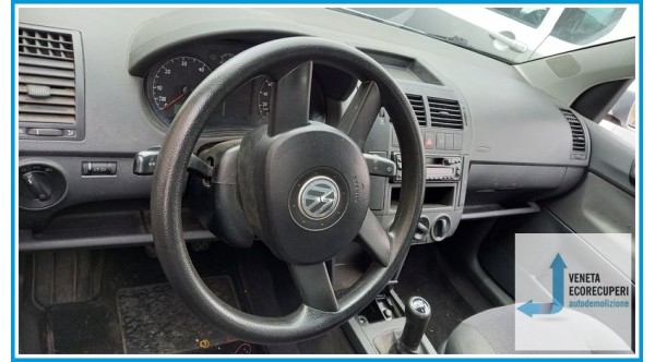 VOLKSWAGEN POLO 9N del 2003 parti usate e ricambi - Tipo Motore AZQ