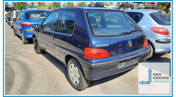 PEUGEOT 106  del 2001 parti usate e ricambi
