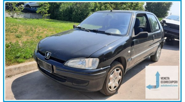 PEUGEOT 106  del 2003 parti usate e ricambi