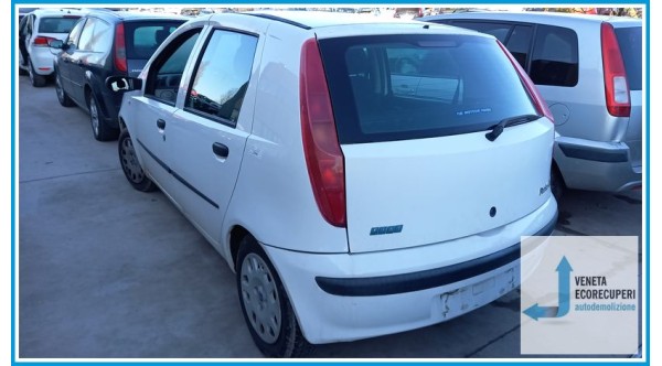 FIAT PUNTO 1N/1P del 2003 parti usate e ricambi - Tipo Motore 188A4000