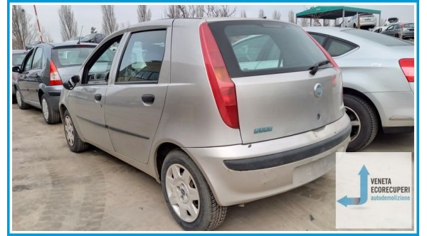FIAT PUNTO 1N/1P del 2001 parti usate e ricambi - Tipo Motore 188A5000