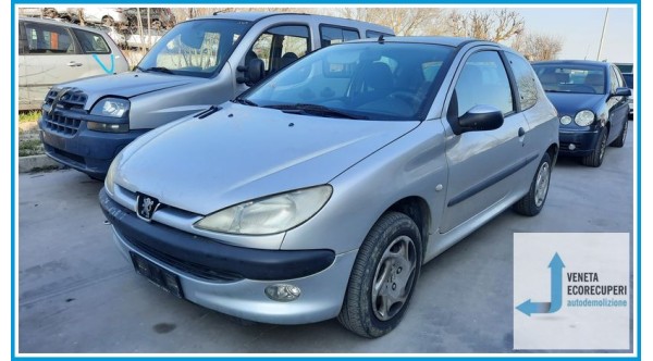 PEUGEOT 206  del 2002 parti usate e ricambi