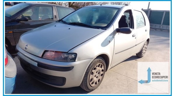 FIAT PUNTO 1N/1P del 2002 parti usate e ricambi - Tipo Motore 188A4000