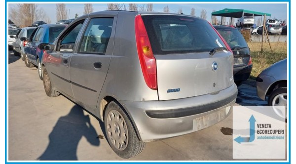 FIAT PUNTO 1N/1P del 2002 parti usate e ricambi - Tipo Motore 188A4000
