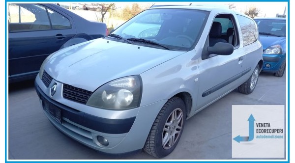 RENAULT CLIO 2a Serie  del 2003 parti usate e ricambi - Tipo Motore D7FG7