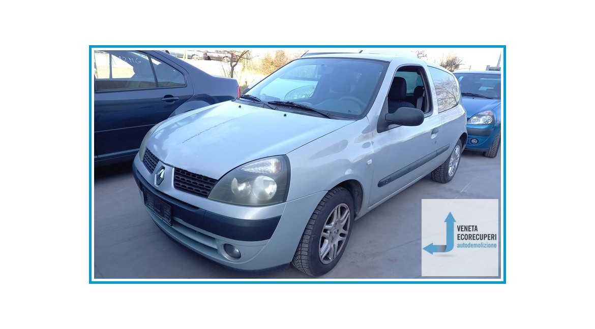 RENAULT CLIO 2a Serie  del 2003 parti usate e ricambi - Tipo Motore D7FG7