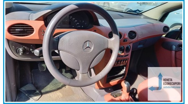 MERCEDES-BENZ Classe A W168 del 2001 parti usate e ricambi - Tipo Motore 166960
