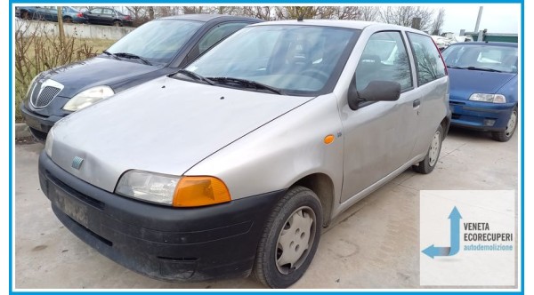 FIAT PUNTO 1a Serie  del 1998 parti usate e ricambi - Tipo Motore 176B2000