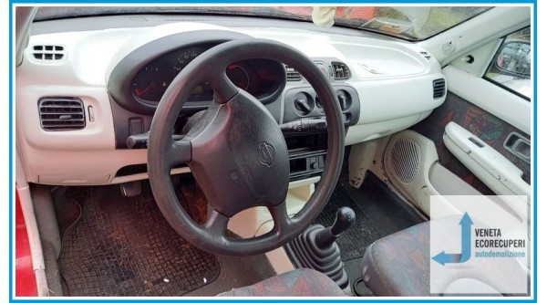 NISSAN MICRA K11E del 1999 parti usate e ricambi - Tipo Motore CG10