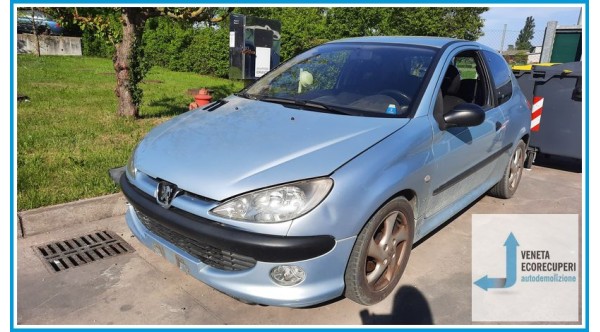 PEUGEOT 206  del 2001 parti usate e ricambi