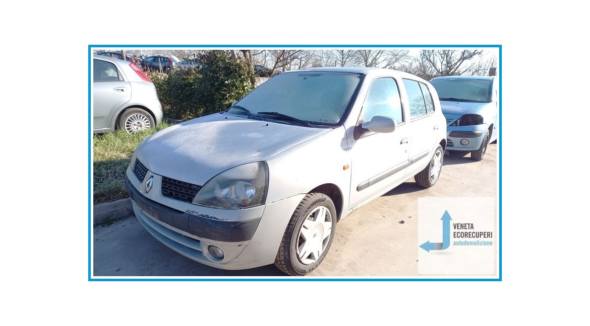 RENAULT CLIO 2a Serie  del 2002 parti usate e ricambi - Tipo Motore D4FB7