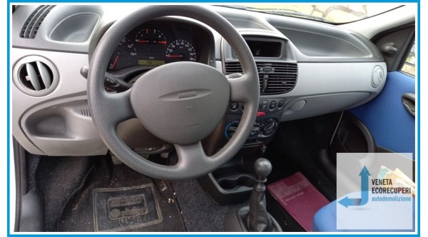 FIAT PUNTO 1N/1P del 2003 parti usate e ricambi - Tipo Motore 188A4000