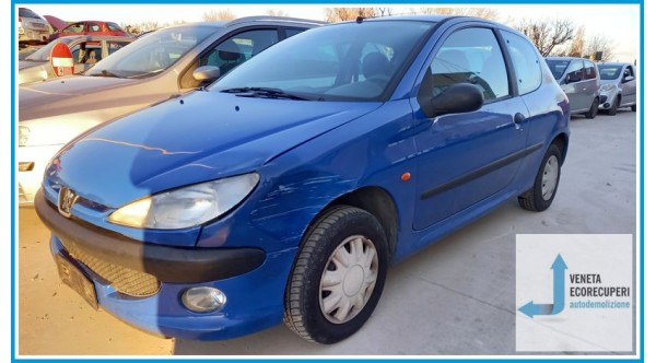 PEUGEOT 206  del 1999 parti usate e ricambi - Tipo Motore HFZ
