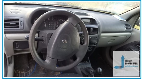 RENAULT CLIO 2a Serie  del 2001 parti usate e ricambi - Tipo Motore K9KA7