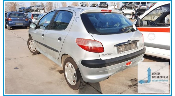 PEUGEOT 206  del 2002 parti usate e ricambi