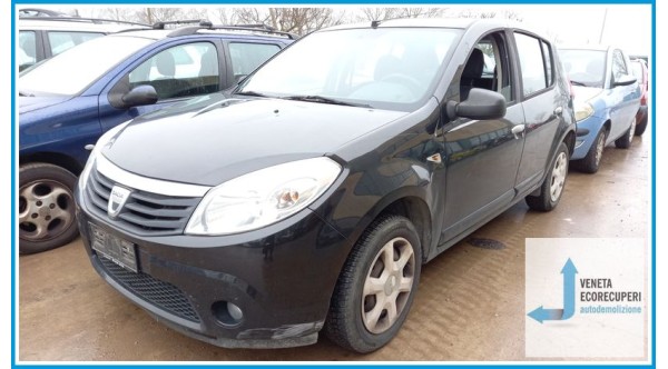 DACIA SANDERO  del 2010 parti usate e ricambi - Tipo Motore K7JA7