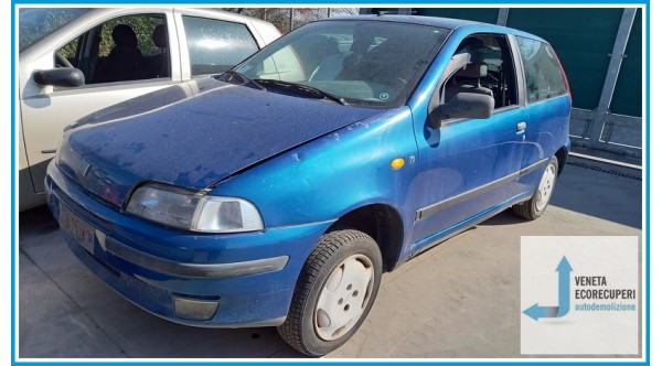 FIAT PUNTO 1a Serie  del 1994 parti usate e ricambi - Tipo Motore 176a8000
