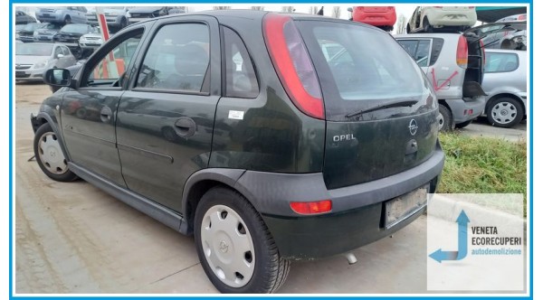 OPEL CORSA X01 del 2001 parti usate e ricambi - Tipo Motore Z10XE