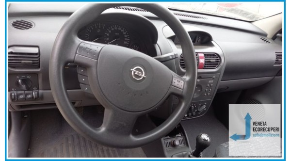 OPEL CORSA X01 del 2001 parti usate e ricambi - Tipo Motore Z10XE