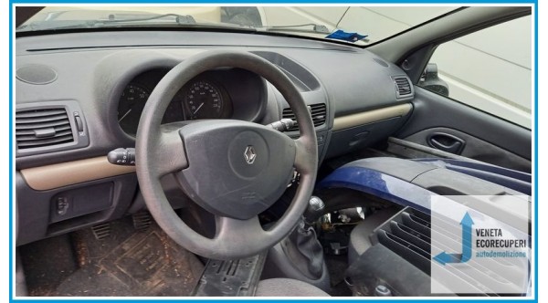 RENAULT CLIO 2a Serie  del 2005 parti usate e ricambi - Tipo Motore D7FG7