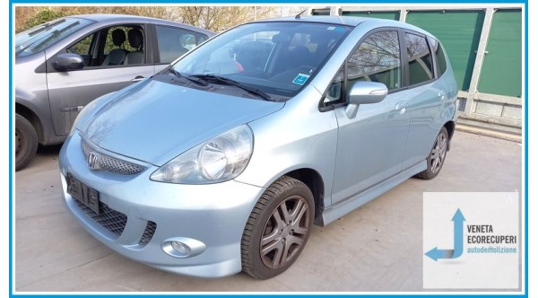 HONDA JAZZ 1a Serie  del 2004 parti usate e ricambi - Tipo Motore L13A1