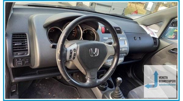 HONDA JAZZ 1a Serie  del 2004 parti usate e ricambi - Tipo Motore L13A1