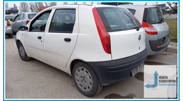 FIAT PUNTO 1N/1P del 2000 parti usate e ricambi - Tipo Motore 188A3000