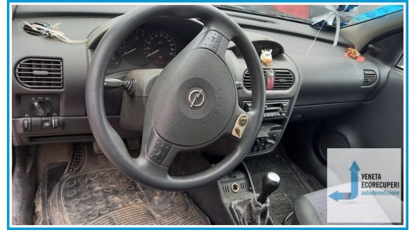 OPEL CORSA X01 del 2004 parti usate e ricambi - Tipo Motore Z13DT